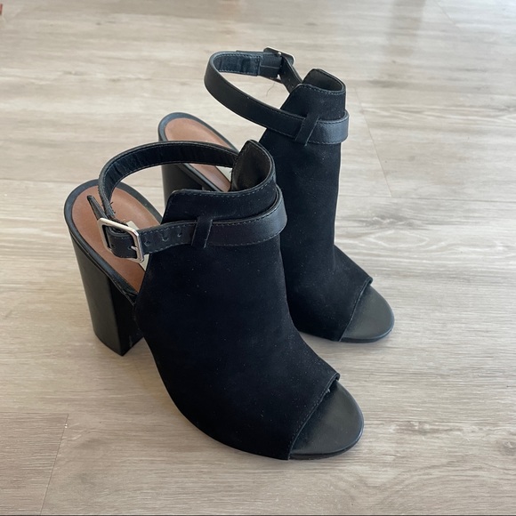 Steve Madden peep toe black suede heeled sandals - Picture 4 of 11